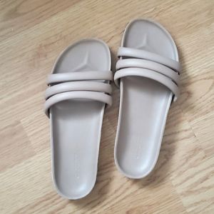 Old Navy slides